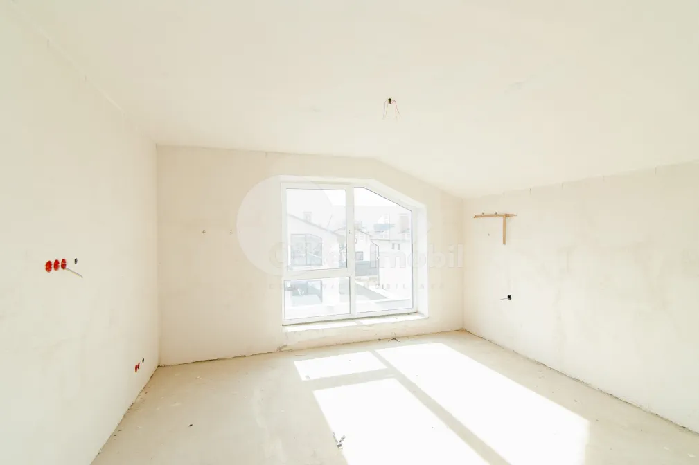 Дом, КОЖУШНА