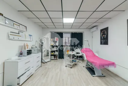 Spațiu comercial, Centru