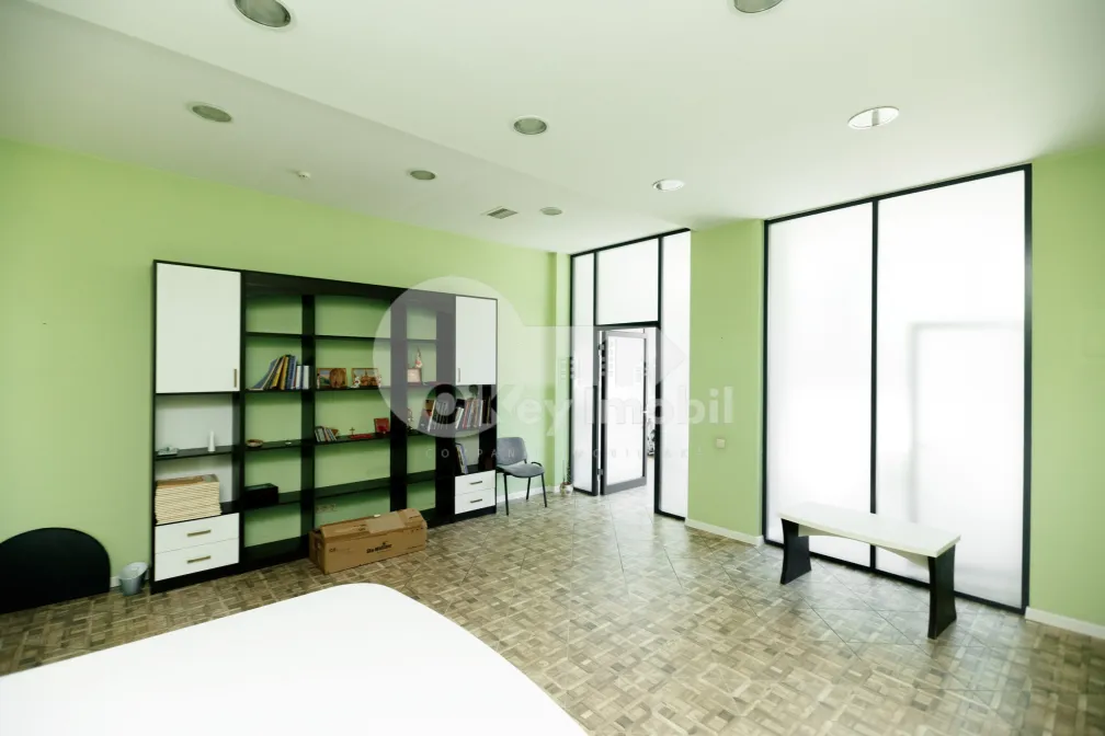 Комм. помещение, Центр, АЛЕКСАНДРУ ЧЕЛ БУН