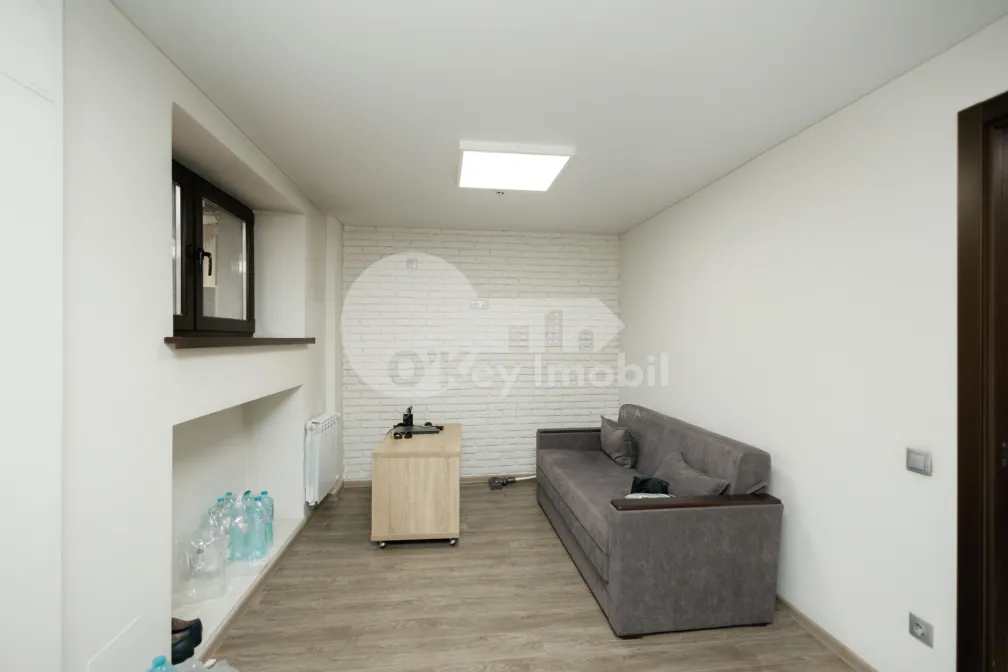 Oficiu, Centru, GRIGORE VIERU