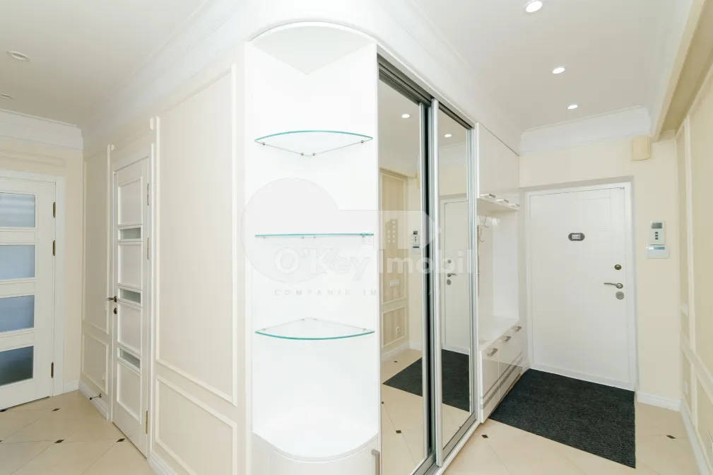 Apartament, Centru, CIUFLEA