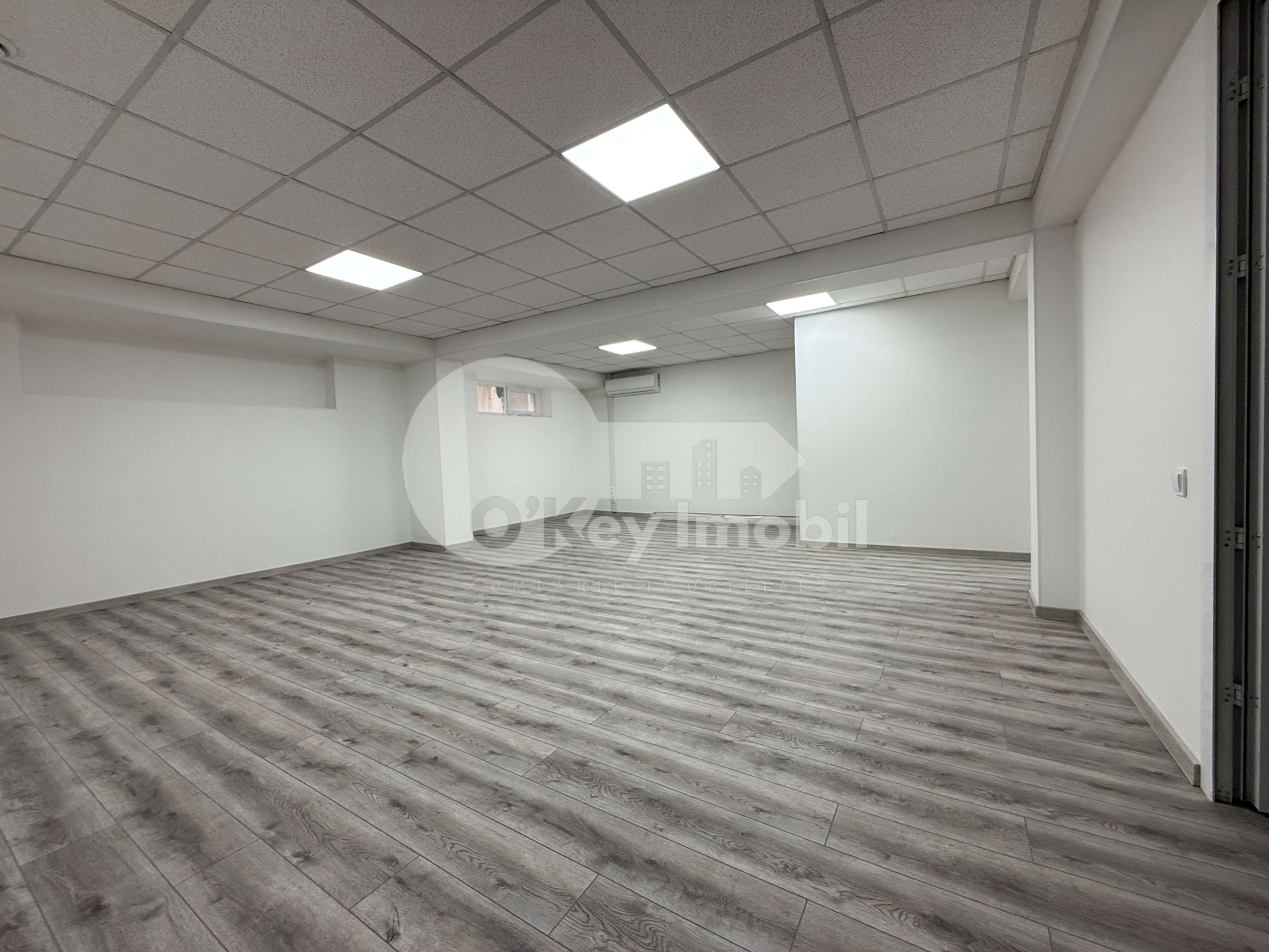 Oficiu, Centru, PETRU RAREȘ