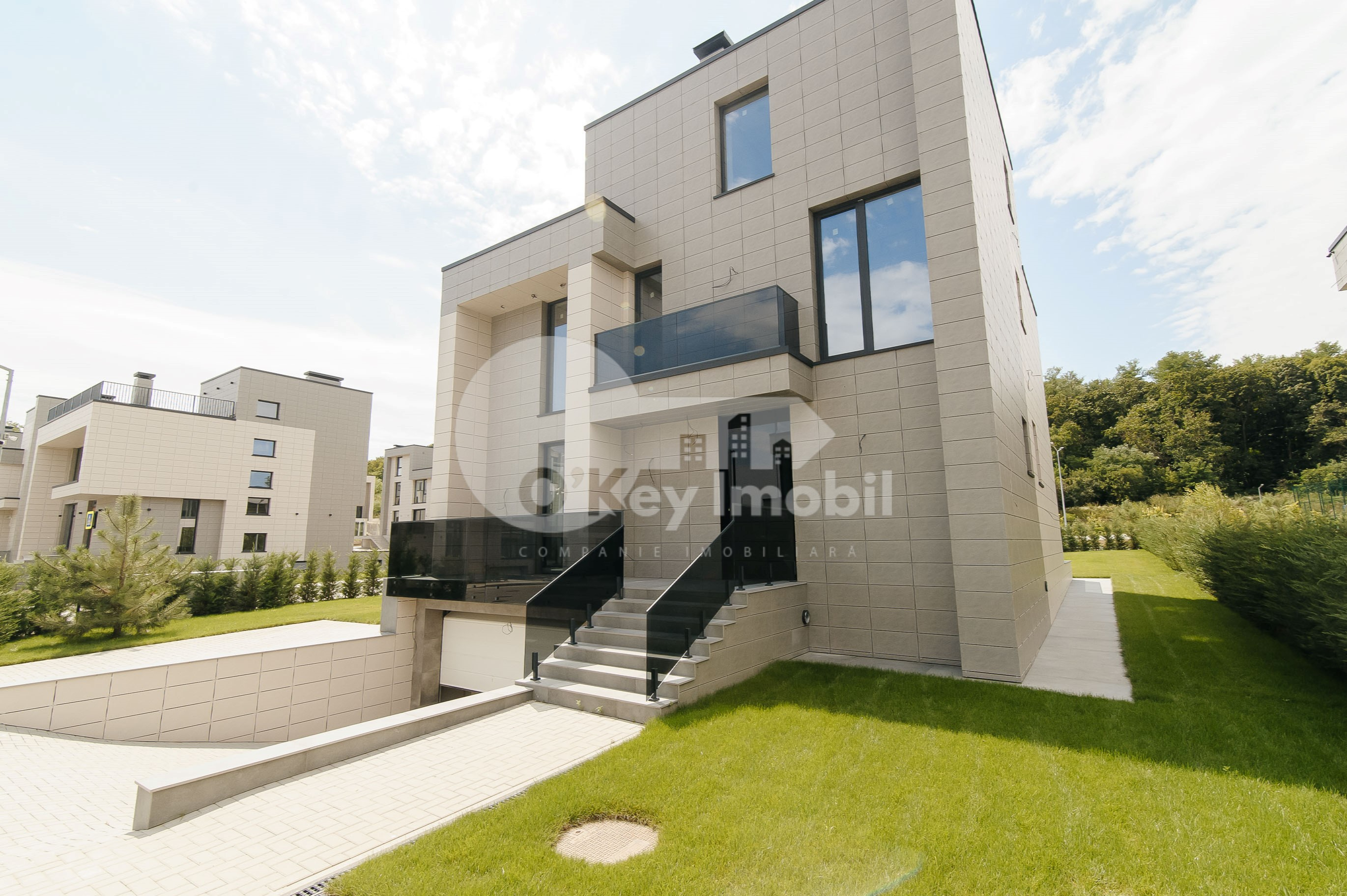 Casă, Botanica, PĂȘUNILOR