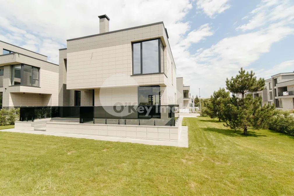 Дом, Ботаника, ПЭШУНИЛОР