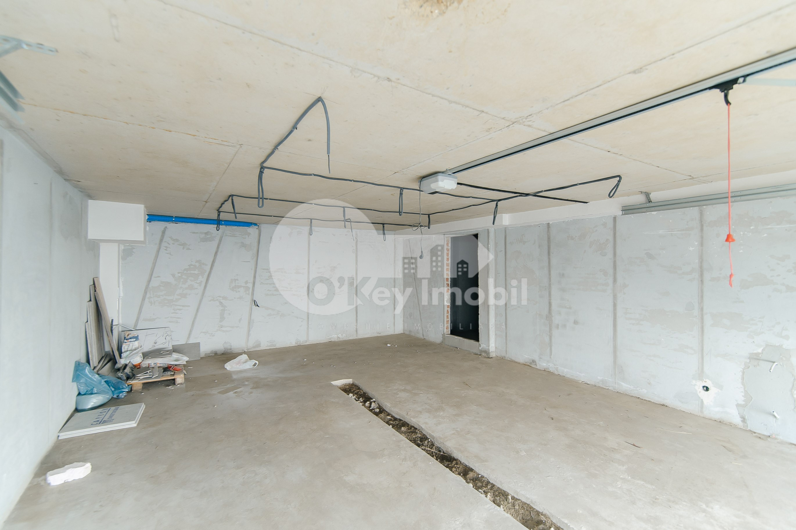 Casă, Botanica, PĂȘUNILOR