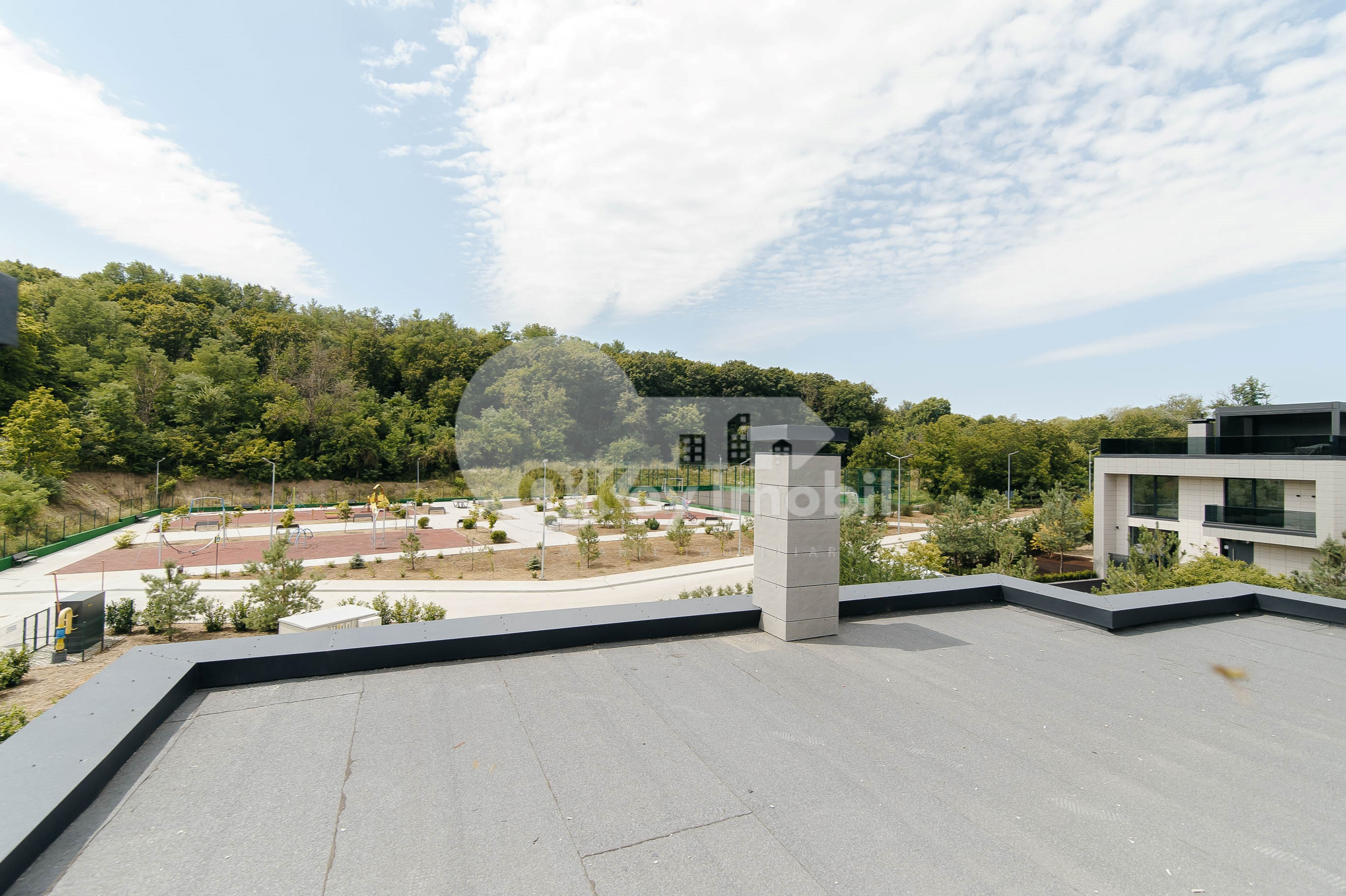 Casă, Botanica, PĂȘUNILOR