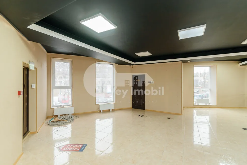Spațiu comercial, Centru
