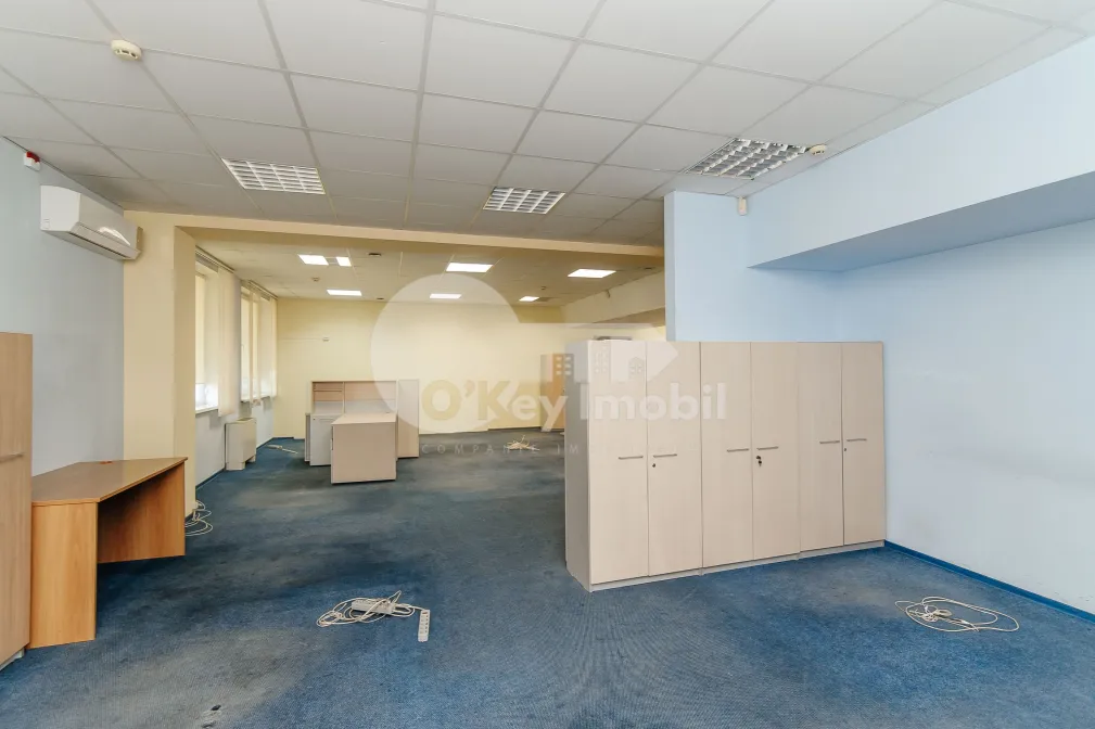 Офис, Буюканы, ИОН КРЯНГЭ