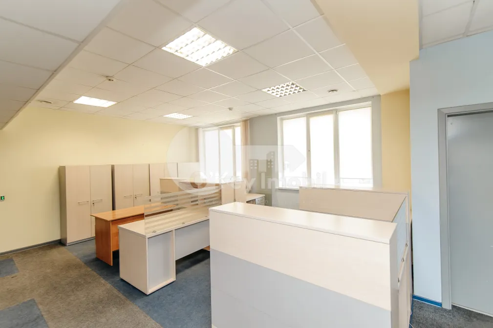 Офис, Буюканы, ИОН КРЯНГЭ