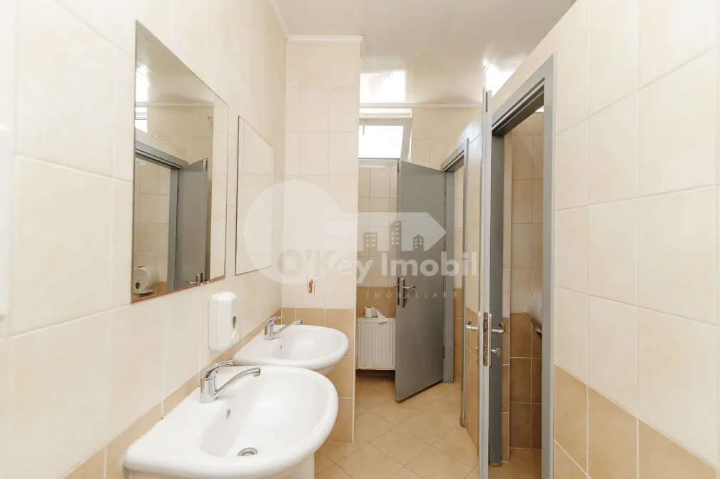 Офис, Буюканы, ИОН КРЯНГЭ