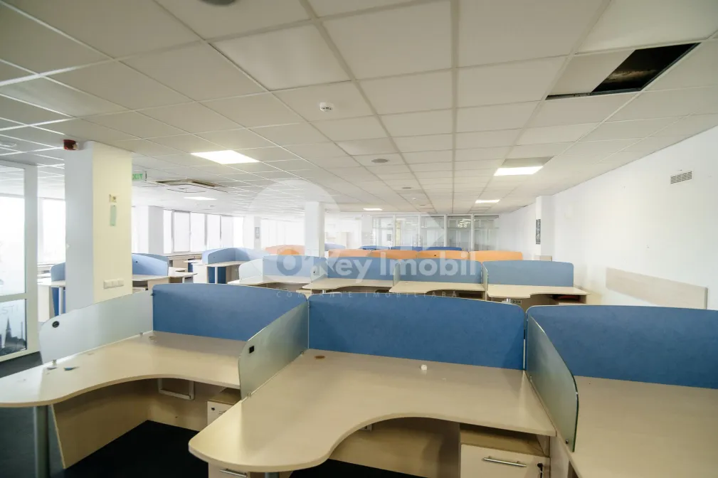 Офис, Буюканы, КАЛЯ ЕШИЛОР