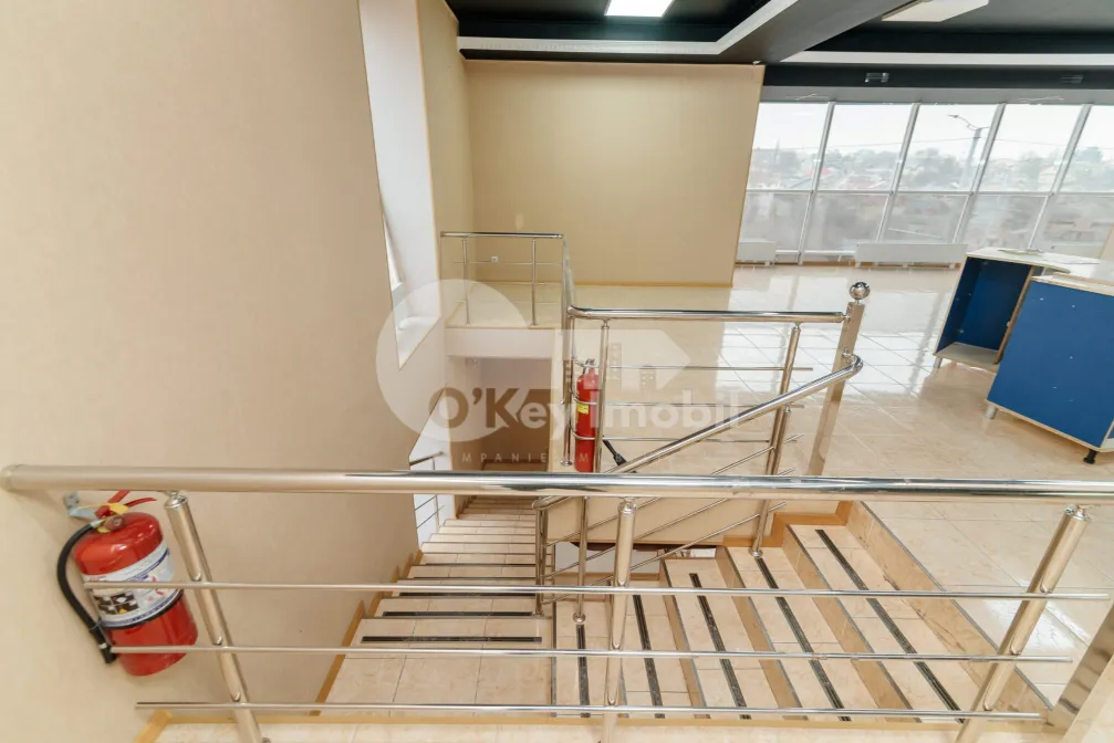 Spațiu comercial, Centru