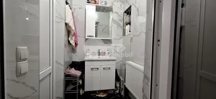 Apartament, IALOVENI