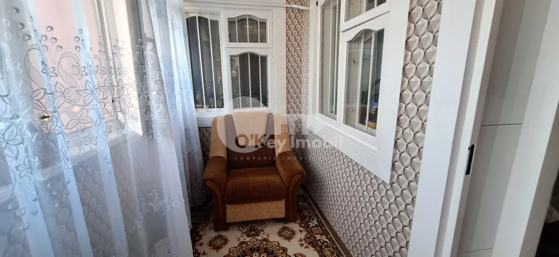 Apartament, IALOVENI