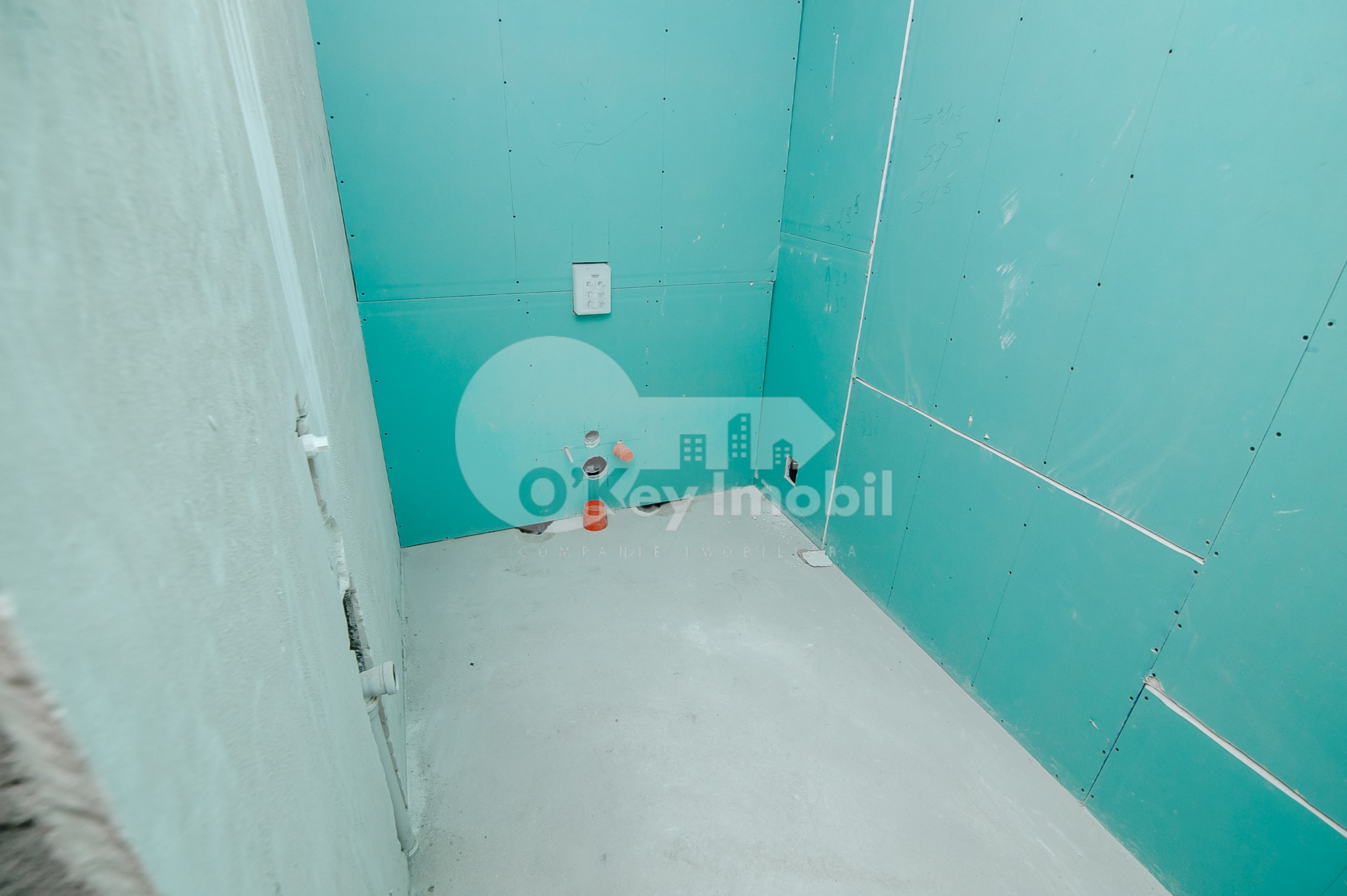 Oficiu, Centru, MIHAI EMINESCU