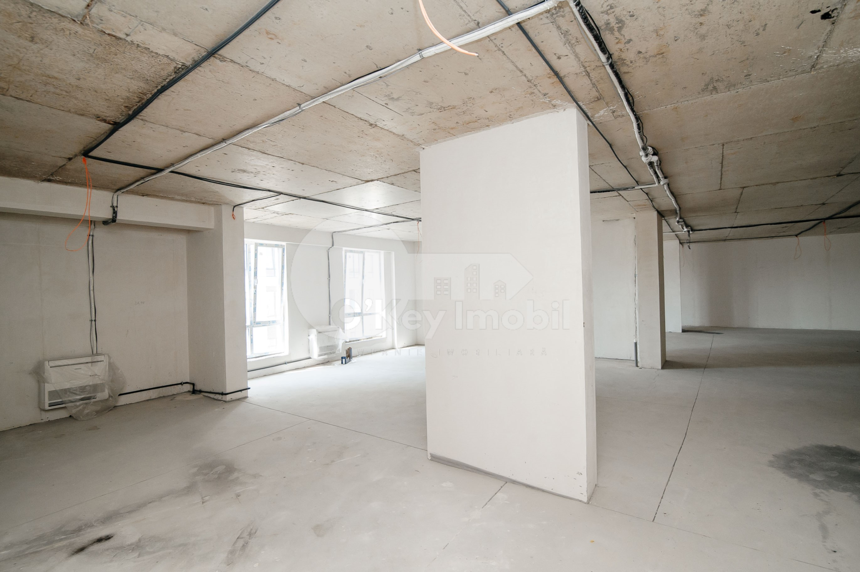 Oficiu, Centru, MIHAI EMINESCU