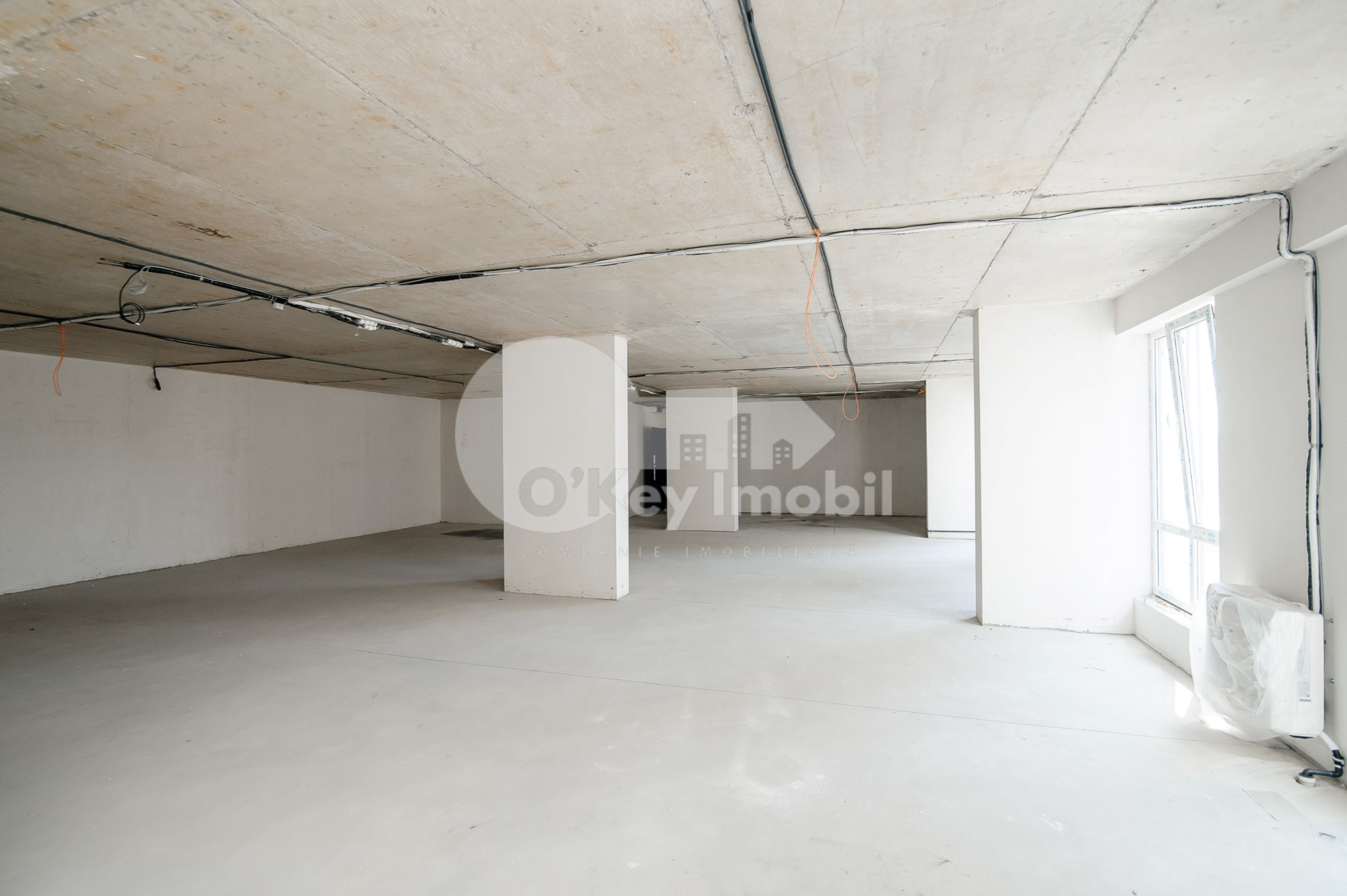 Oficiu, Centru, MIHAI EMINESCU