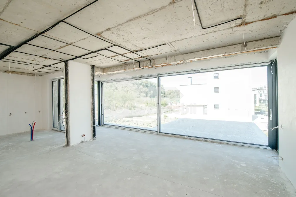 Дом, Ботаника, ПЭШУНИЛОР