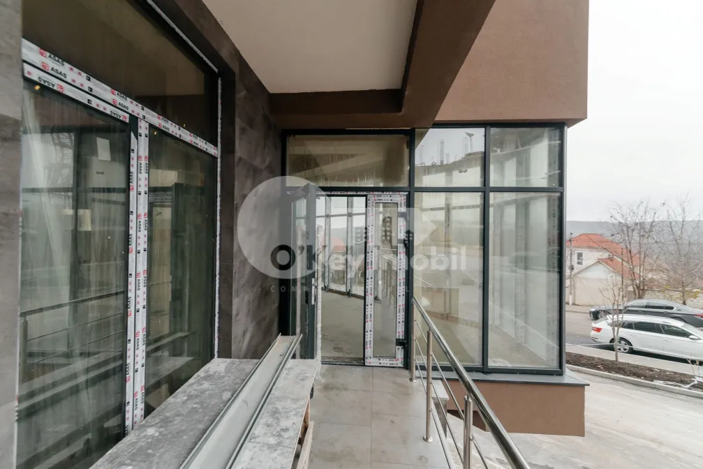 Spațiu comercial, DUMBRAVA