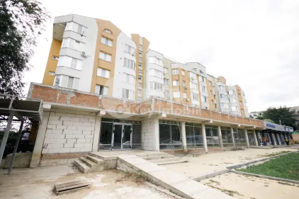 Spațiu comercial, CRICOVA