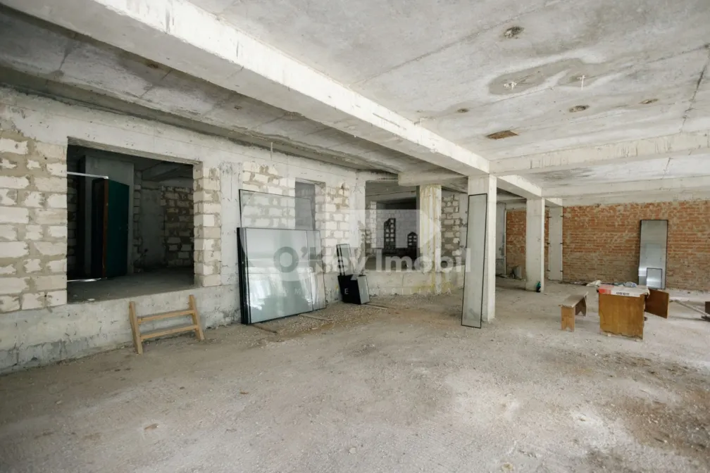 Spațiu comercial, CRICOVA