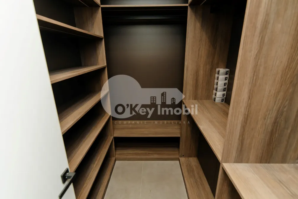 Дом, Ботаника, ПЭШУНИЛОР