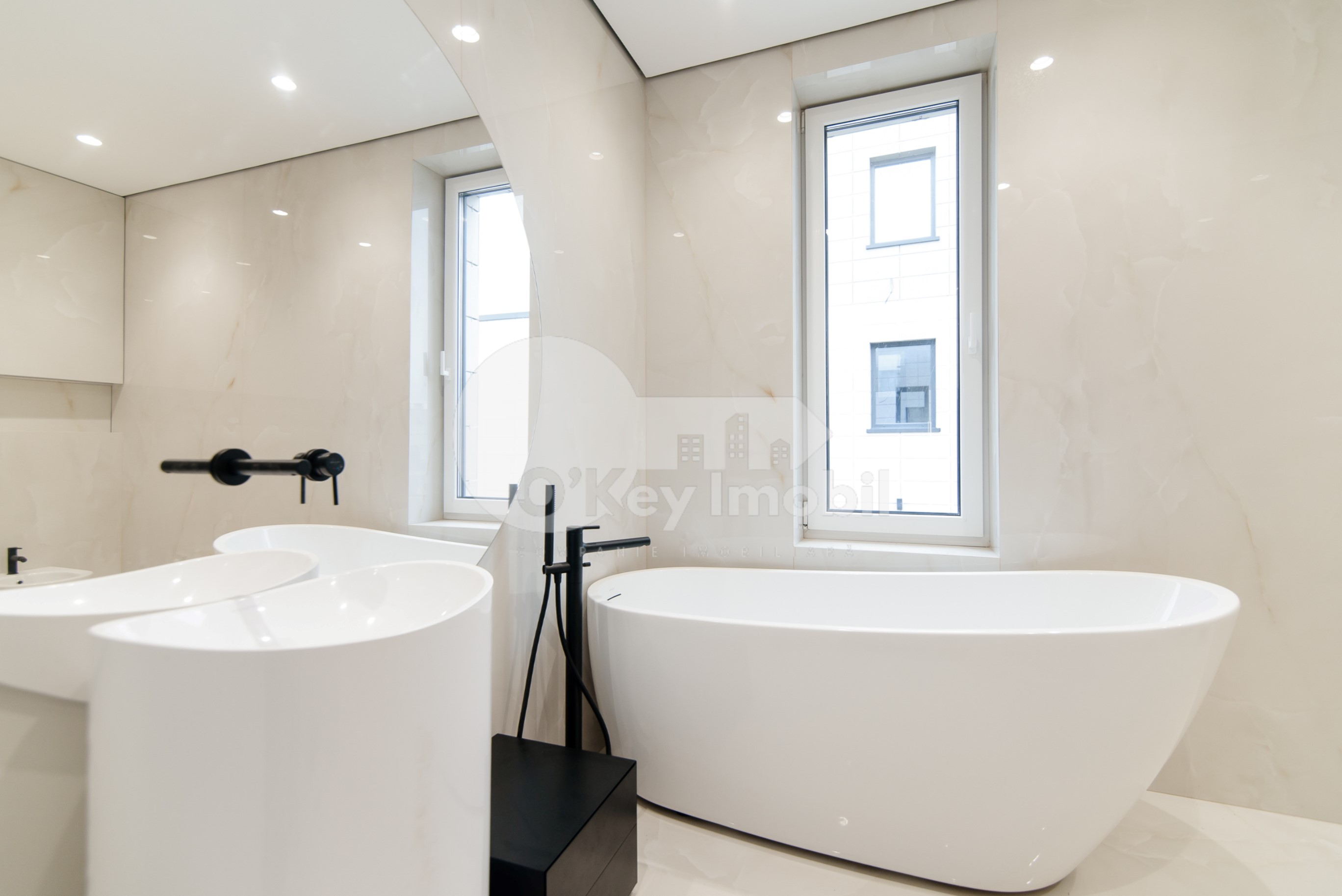 Casă, Botanica, PĂȘUNILOR