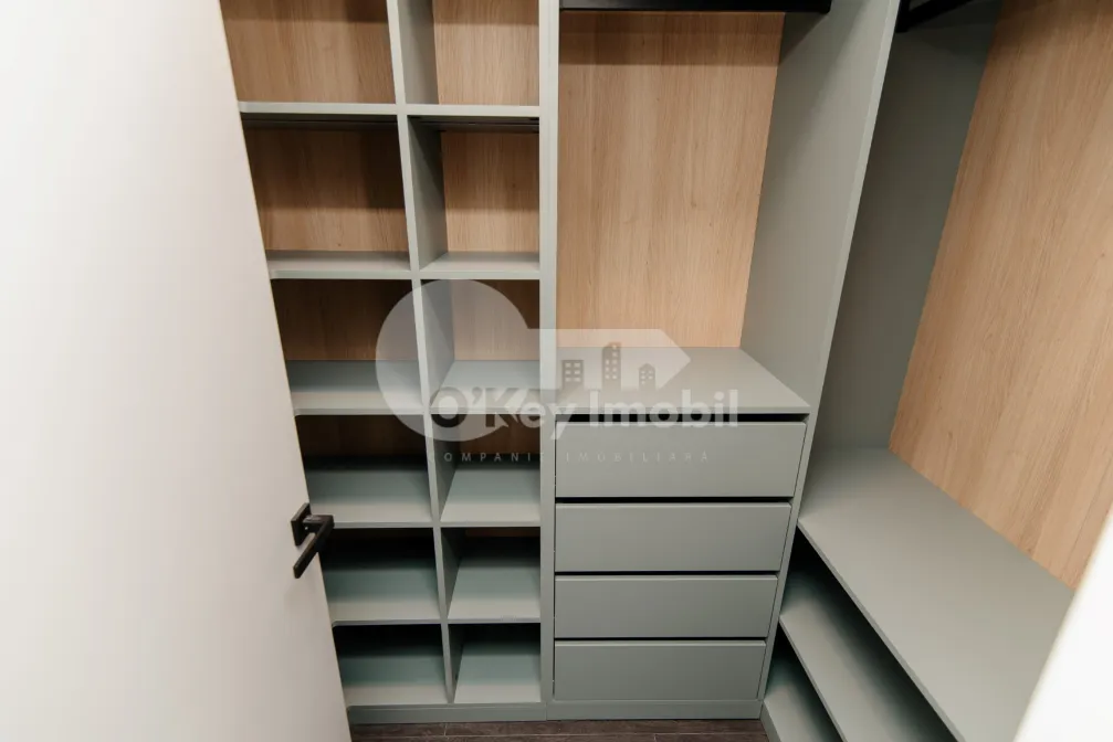 Дом, Ботаника, ПЭШУНИЛОР