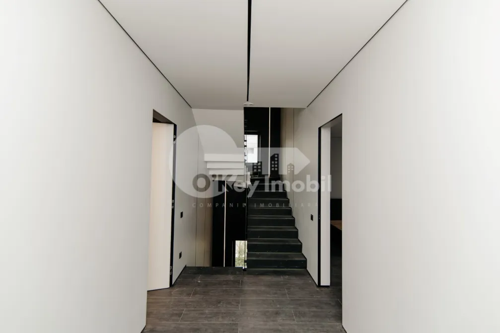 Дом, Ботаника, ПЭШУНИЛОР