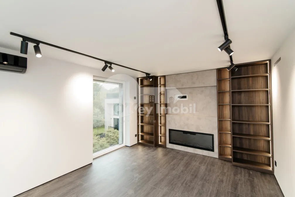 Дом, Ботаника, ПЭШУНИЛОР