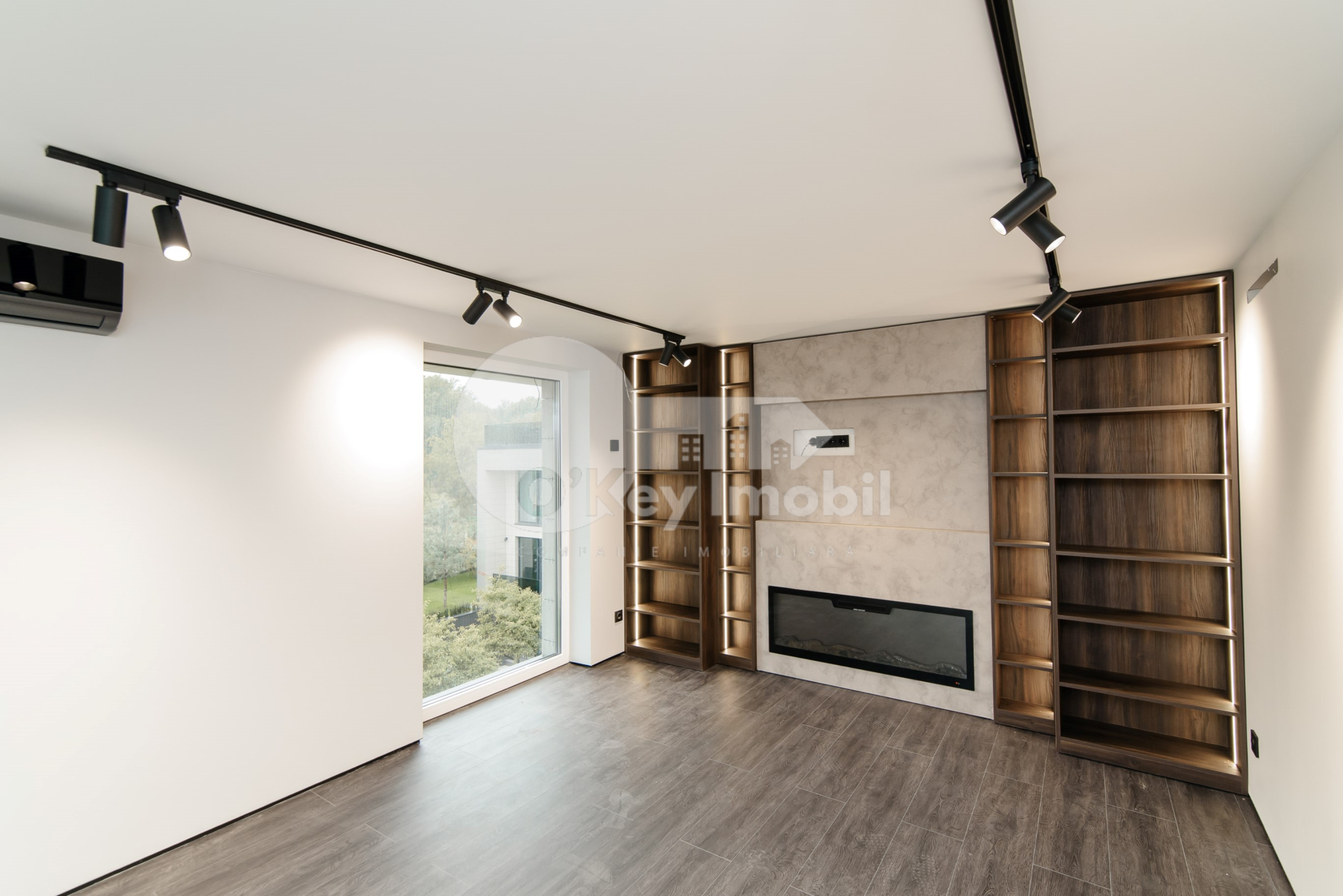 Casă, Botanica, PĂȘUNILOR