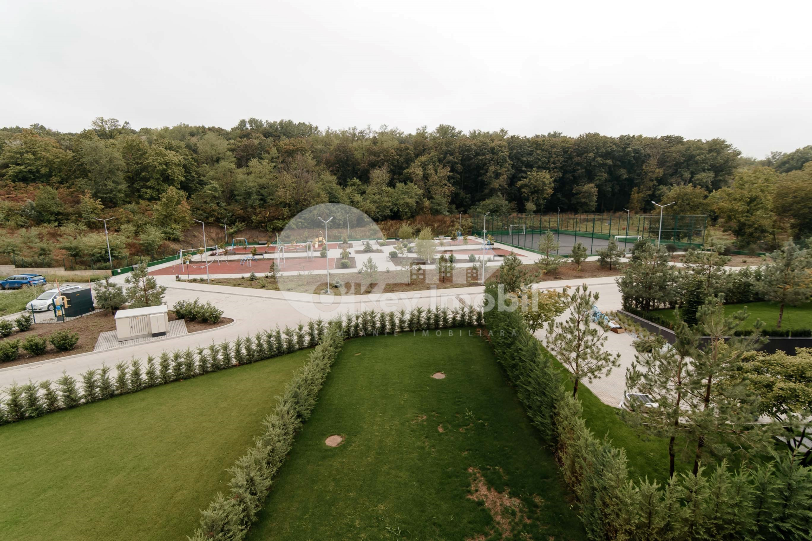 Casă, Botanica, PĂȘUNILOR