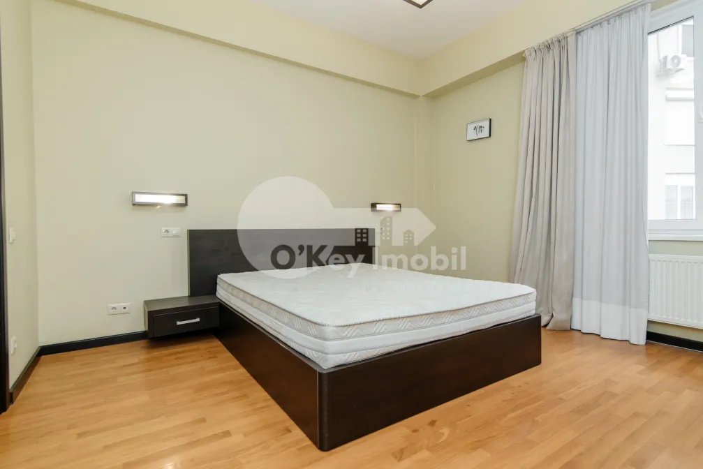Apartament, Centru, PETRU RAREȘ