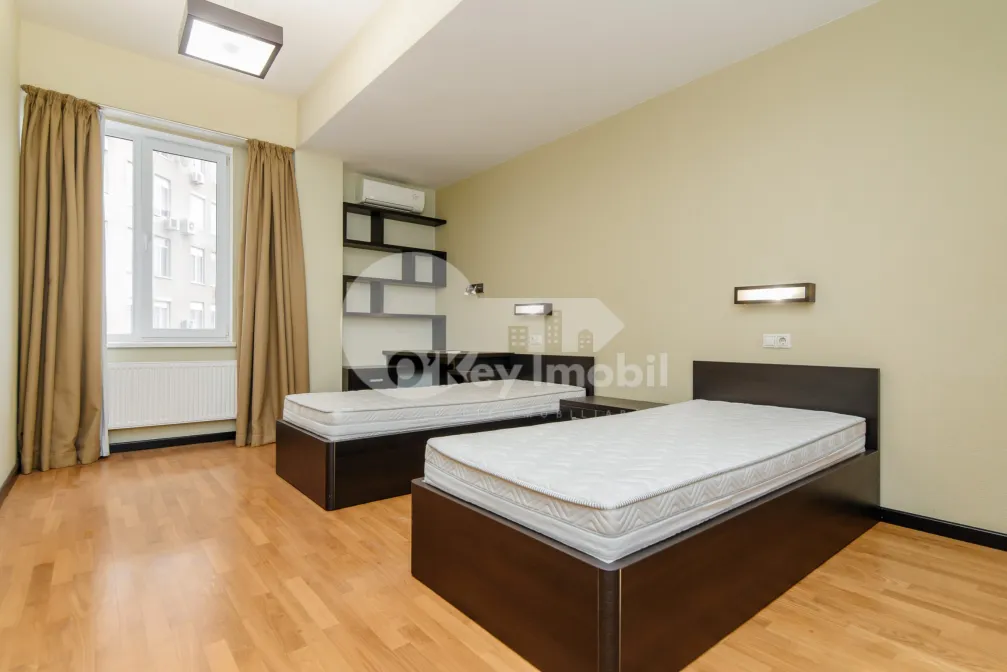Apartament, Centru, PETRU RAREȘ