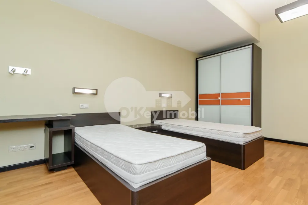 Apartament, Centru, PETRU RAREȘ