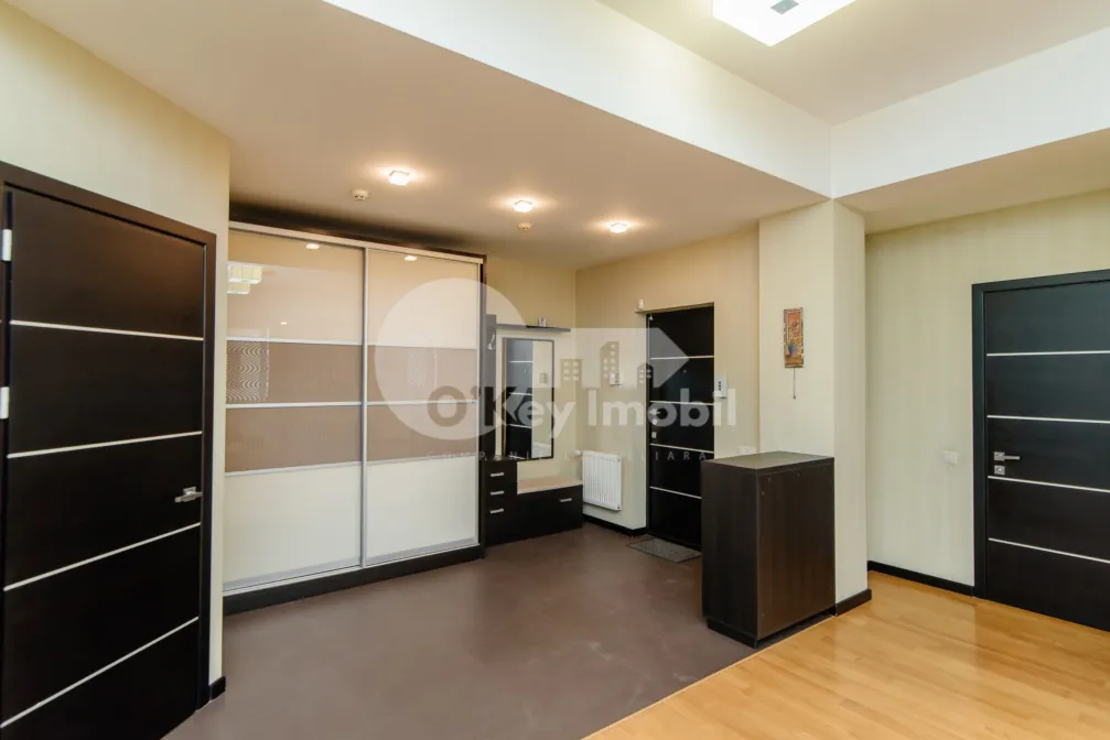 Apartament, Centru, PETRU RAREȘ