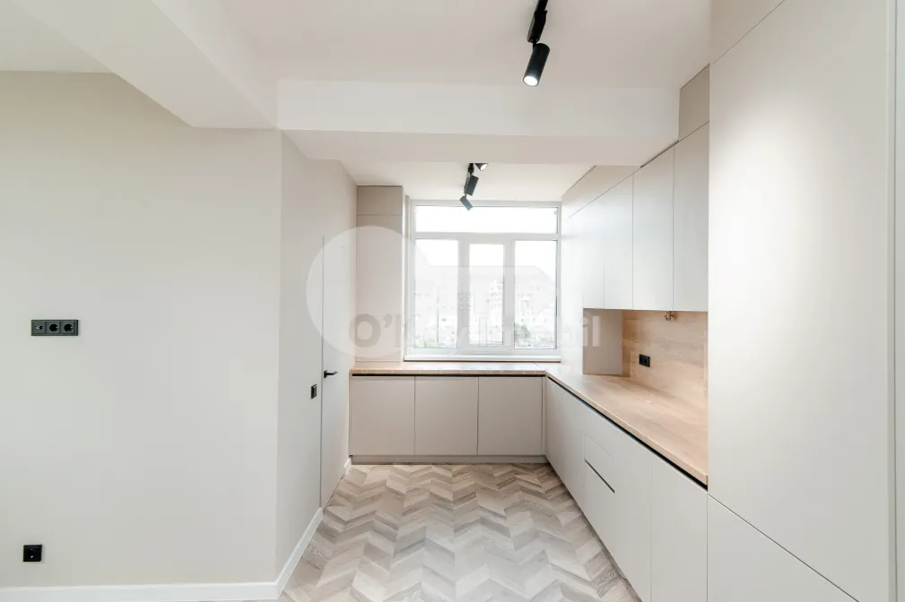 Apartament, Poșta Veche