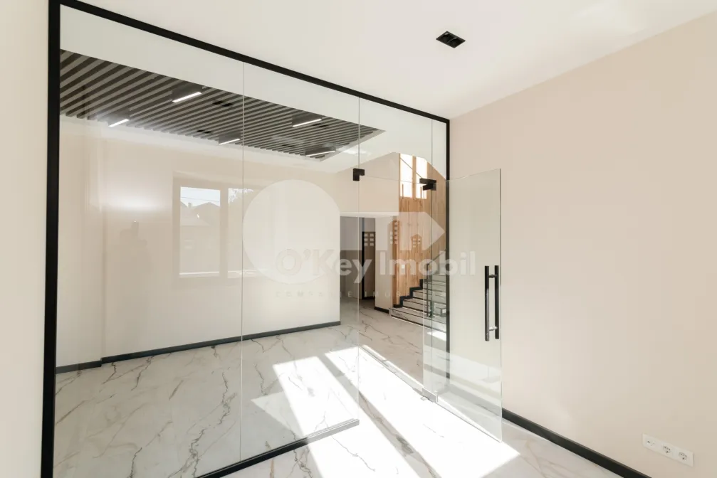 Комм. помещение, Центр, ТИГИНА