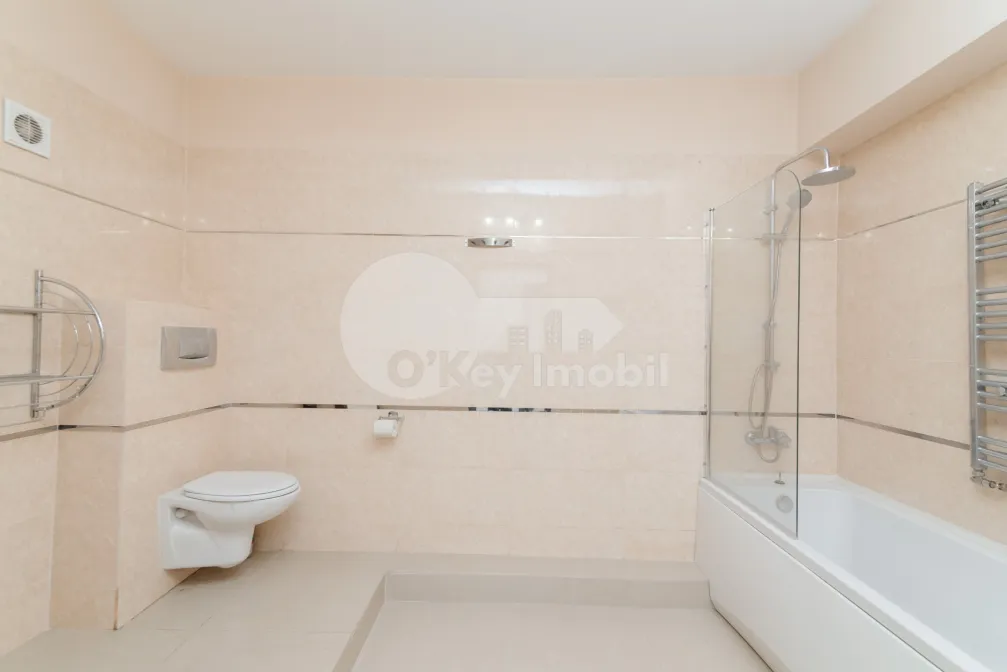 Apartament, Centru, PETRU RAREȘ