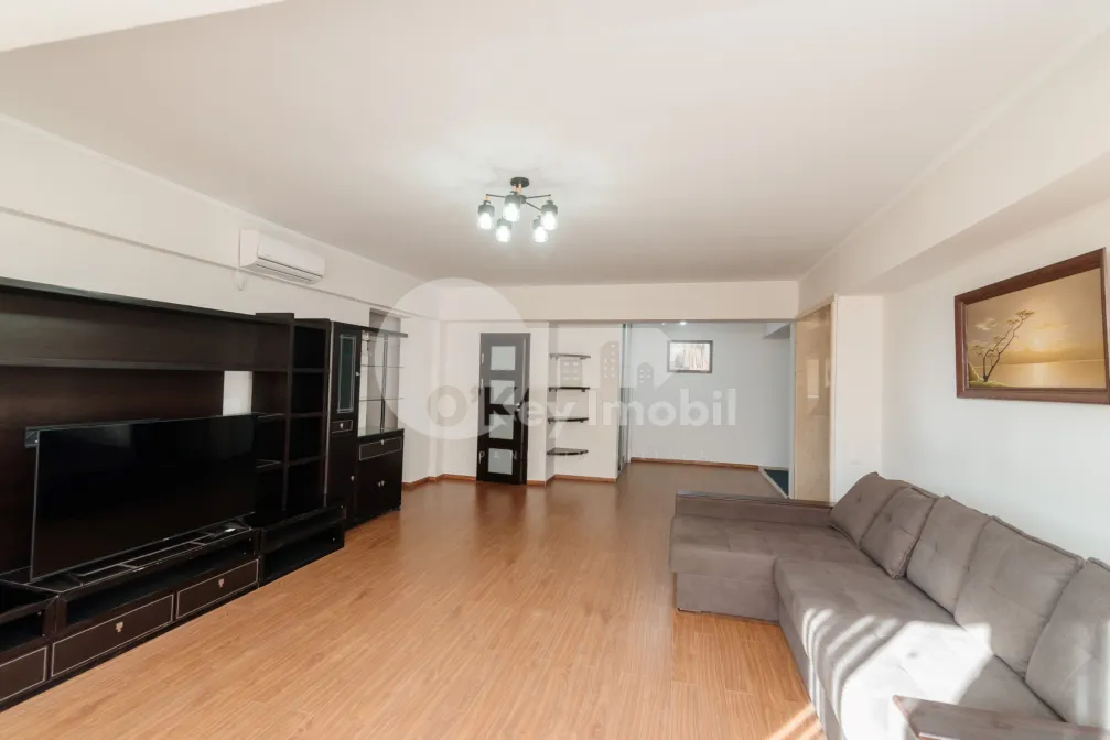 Apartament, Centru, PETRU RAREȘ