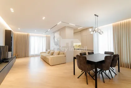 Дом, ДУМБРАВА