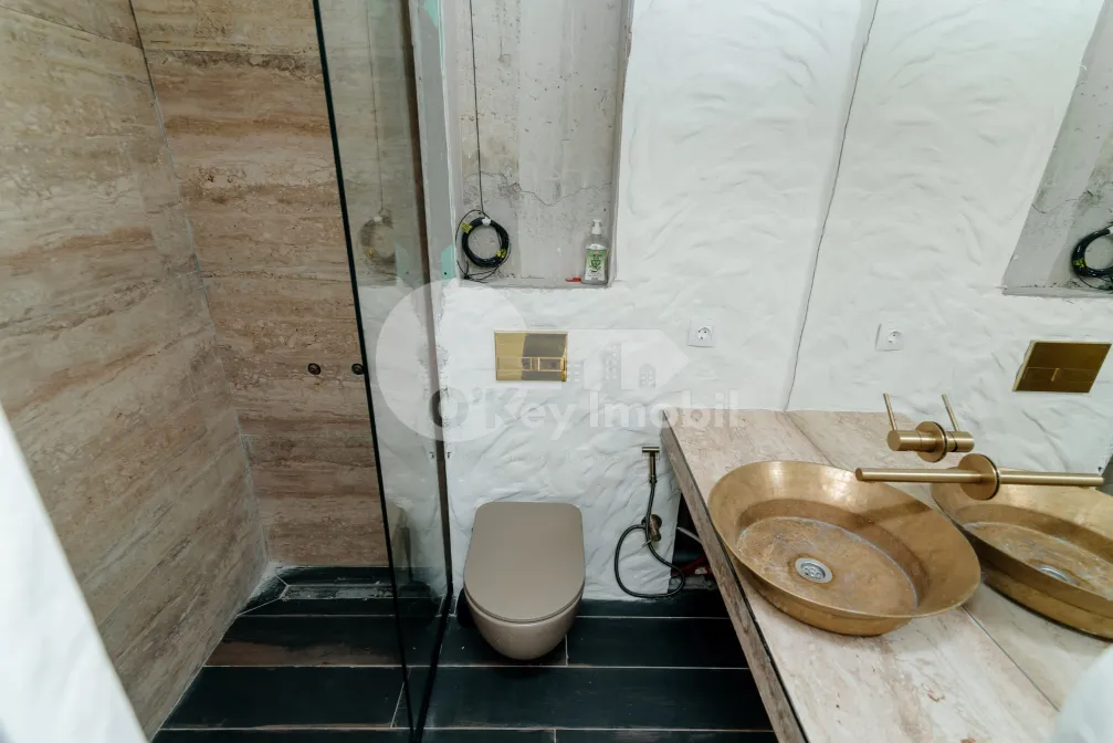 Офис, Центр, А. МАТЕЕВИЧ