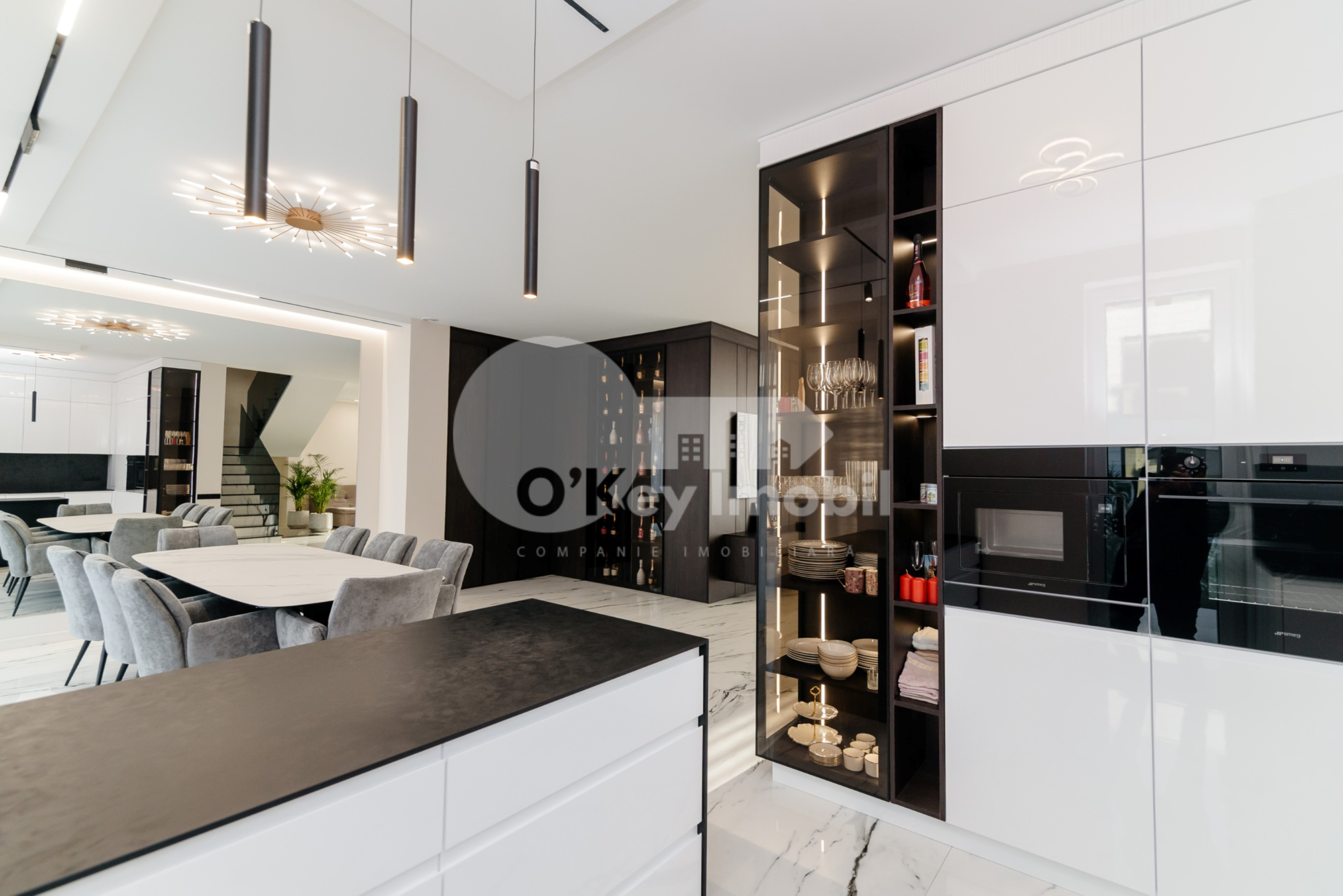 Duplex, Botanica, PĂȘUNILOR