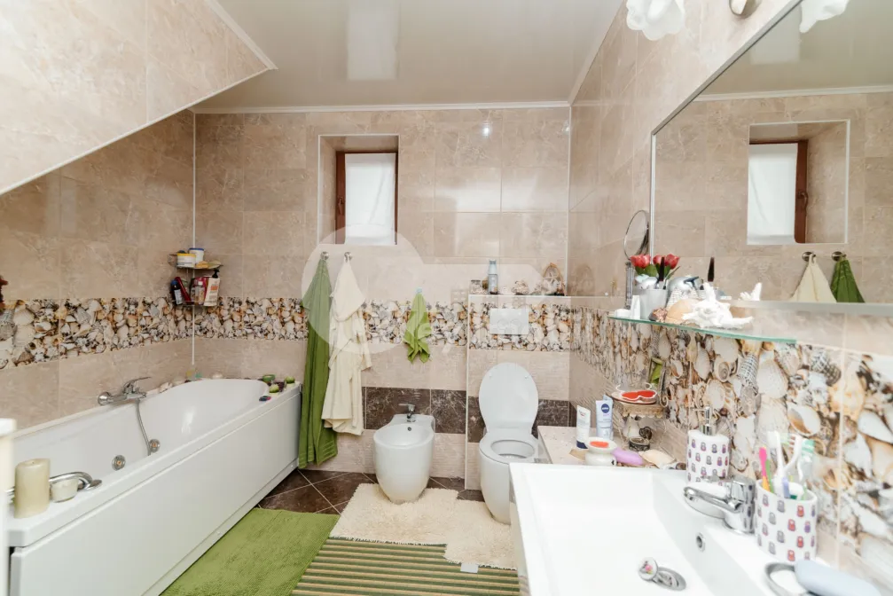 Дом, БУЮКАНЫ