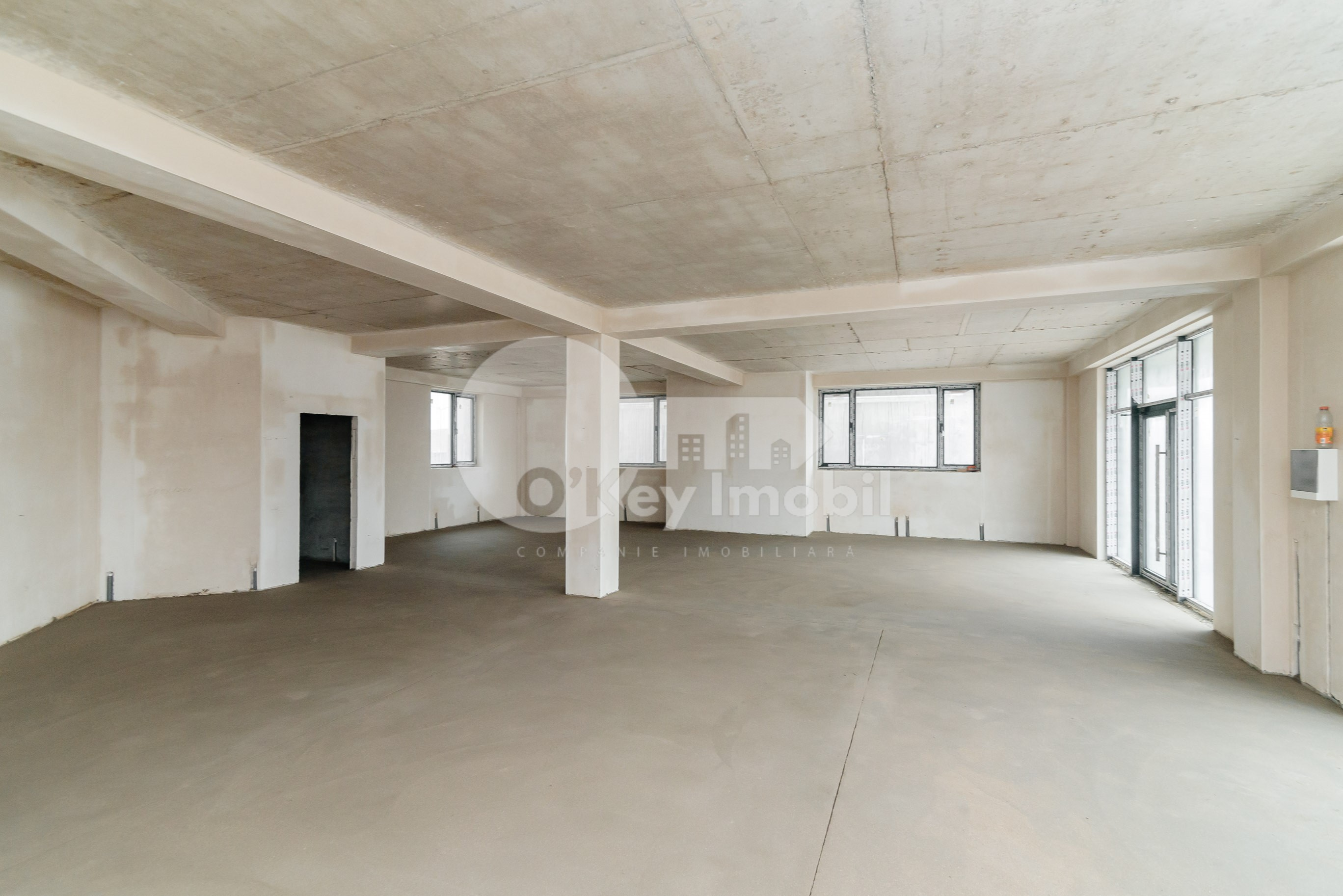 Spațiu comercial, DUMBRAVA