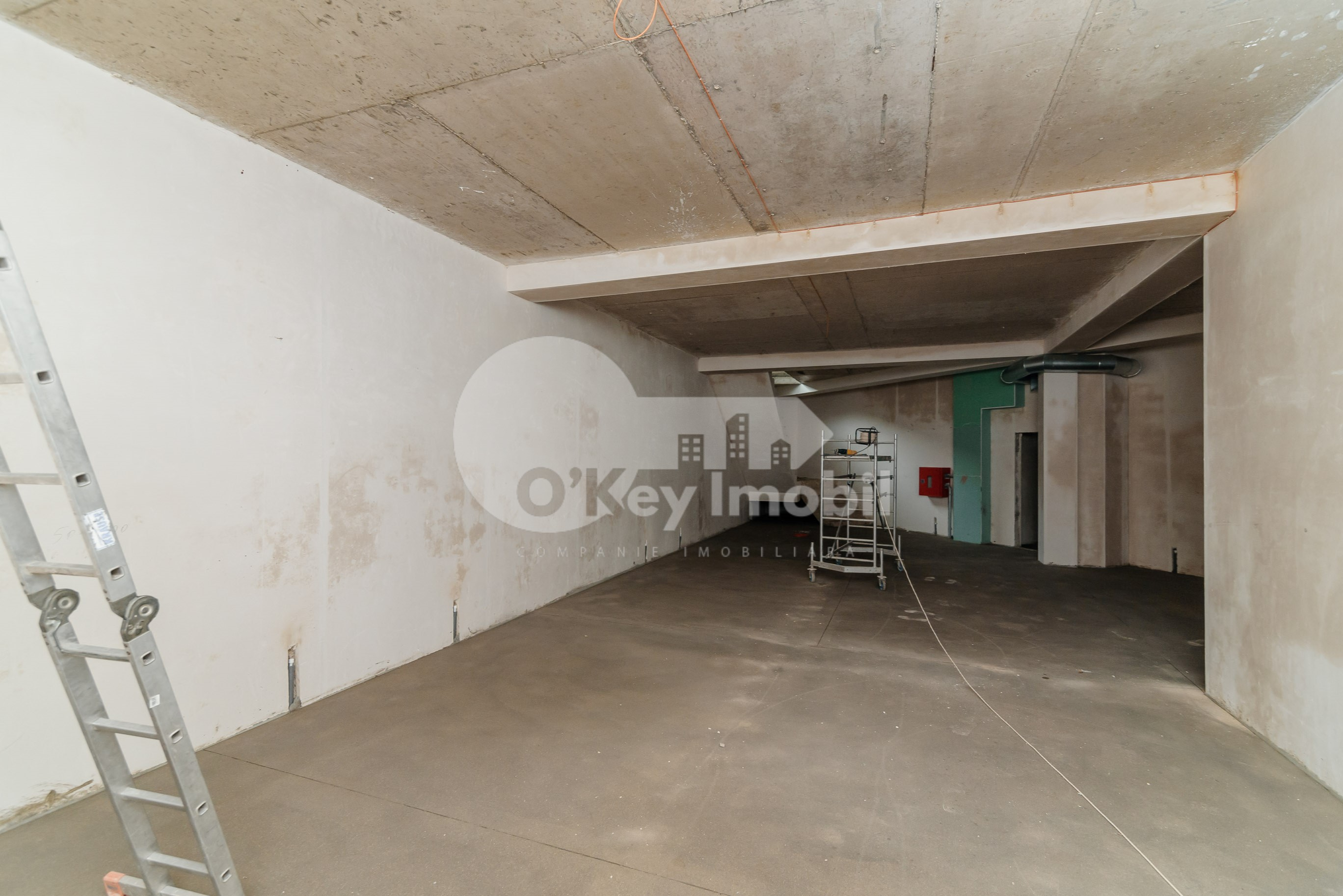 Spațiu comercial, DUMBRAVA