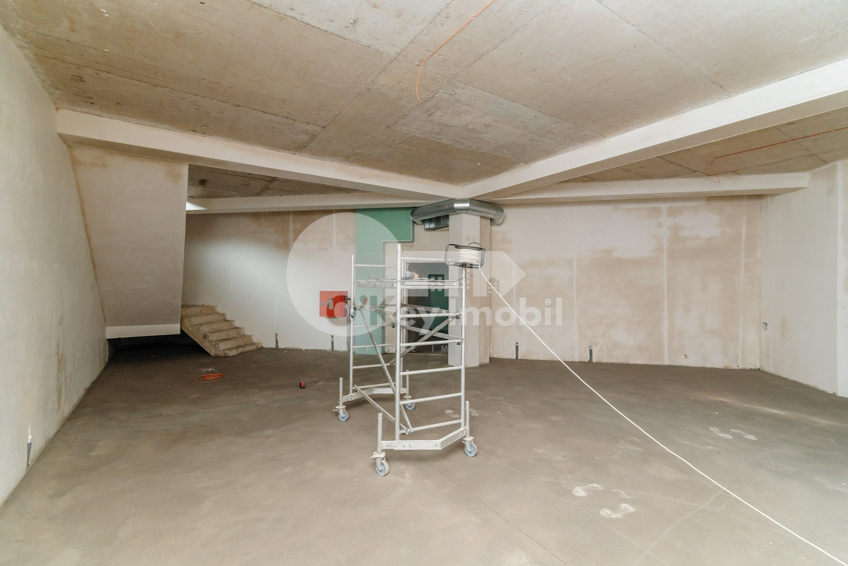 Spațiu comercial, DUMBRAVA