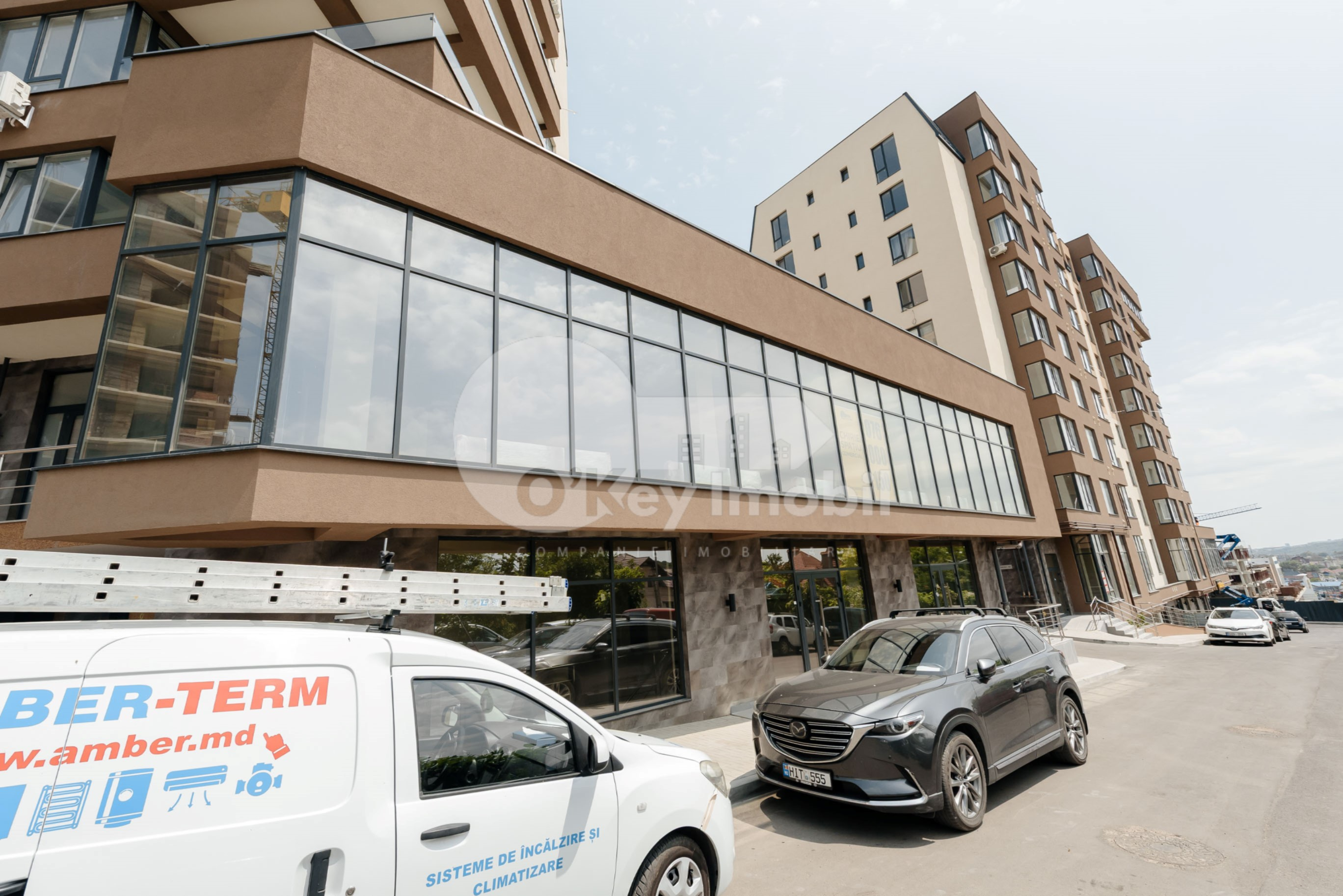 Spațiu comercial, DUMBRAVA