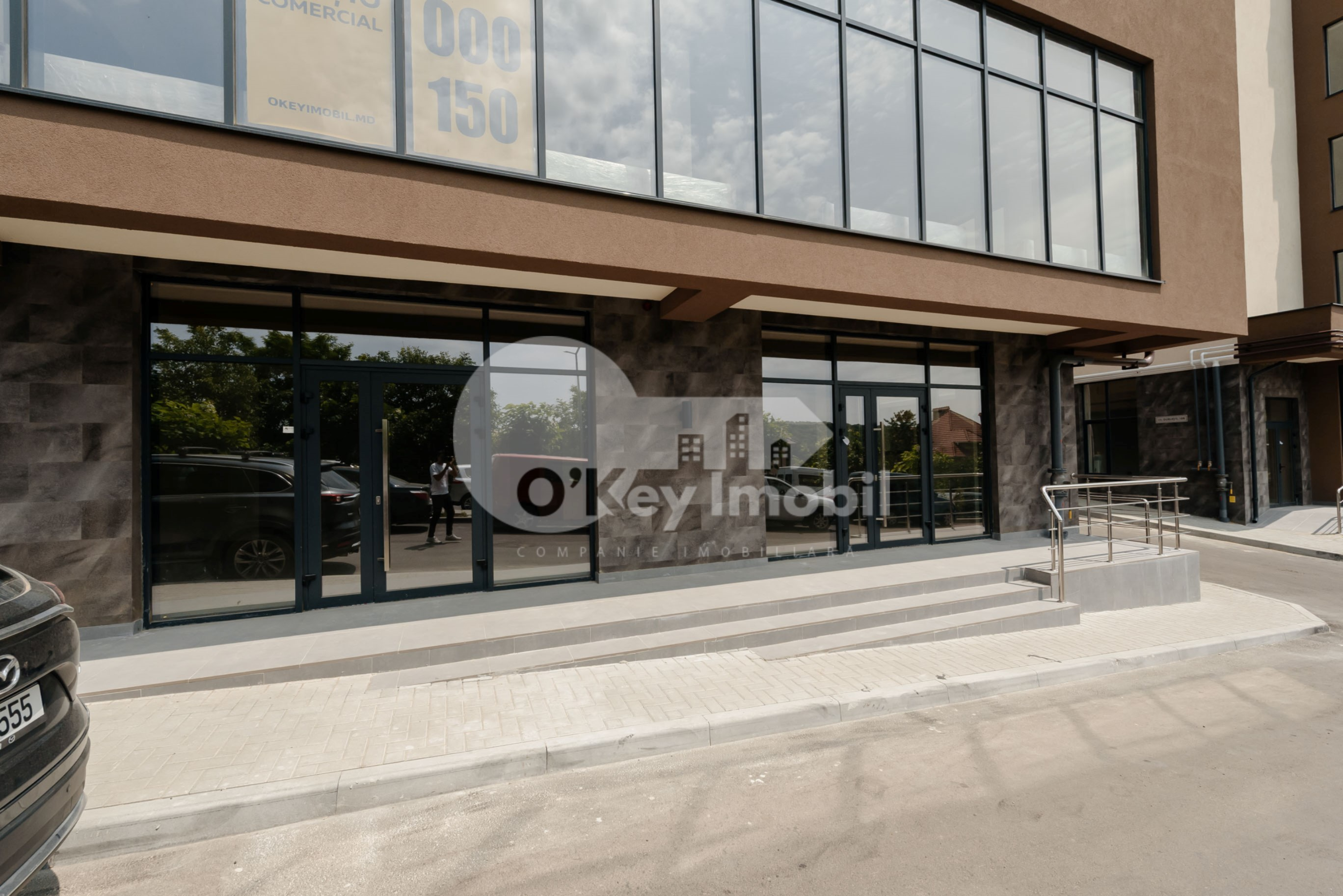 Spațiu comercial, DUMBRAVA