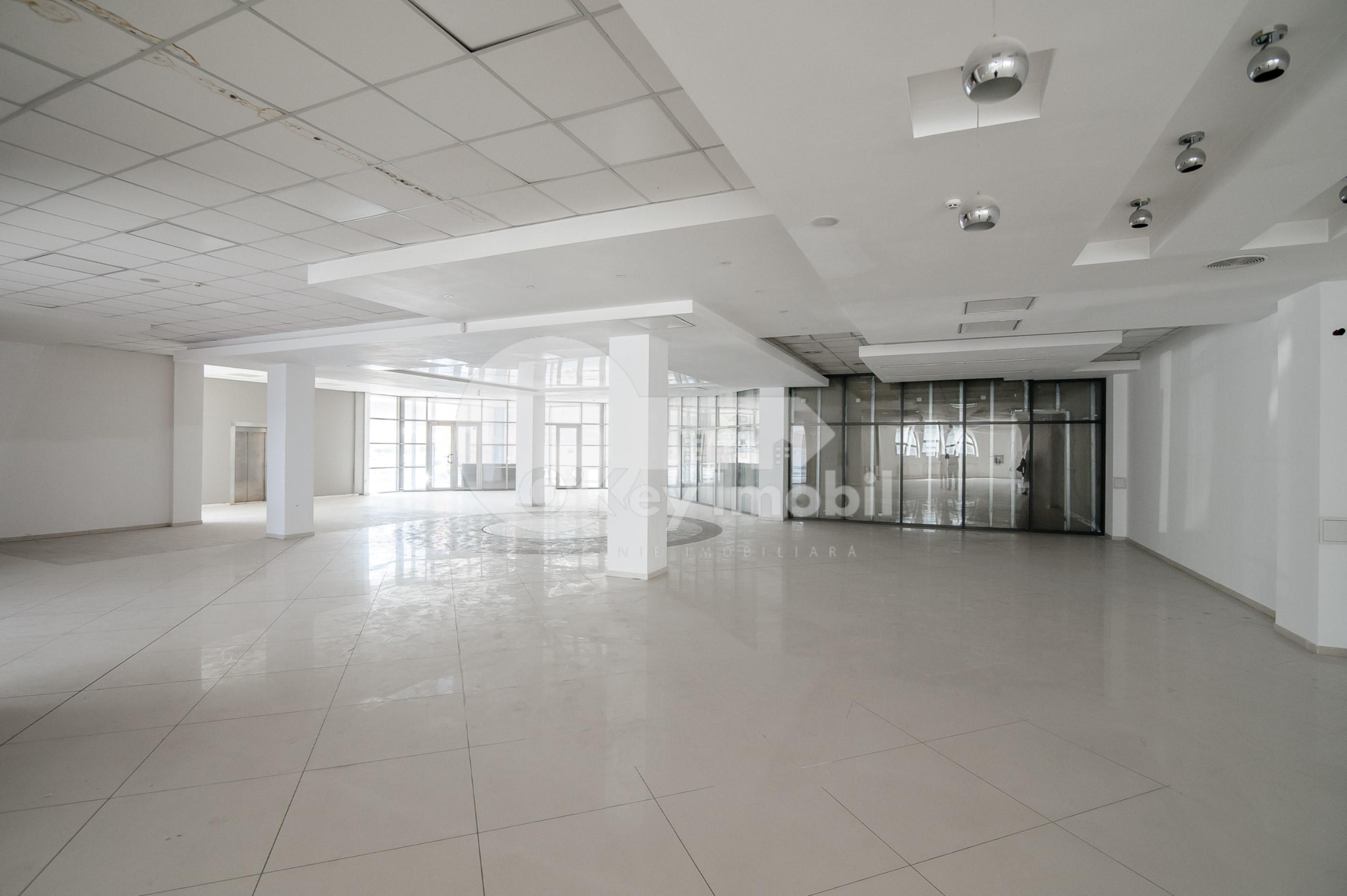 Spațiu comercial, Botanica, DECEBAL